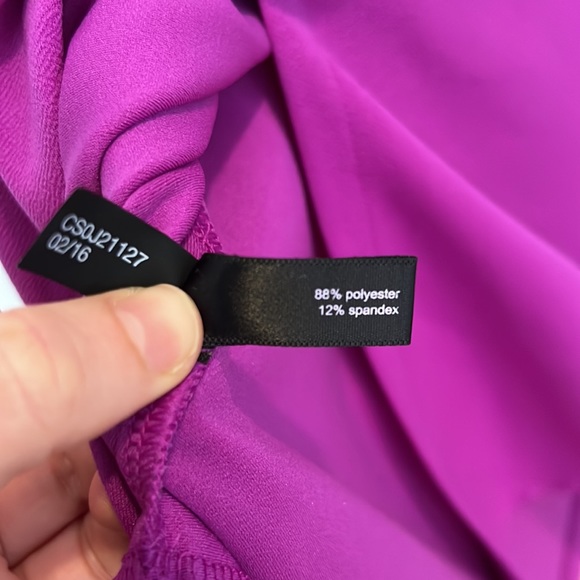 The Limited purple tunic top. Like new, comfortable top with slits on the side. - Picture 5 of 5